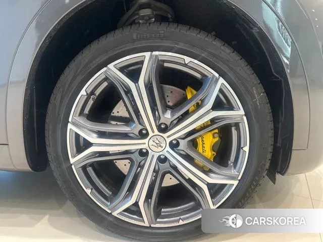 Maserati Levante id 3706837 из Кореи 13