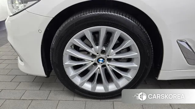 BMW 5 Series (G30) id 3380156 из Кореи 15