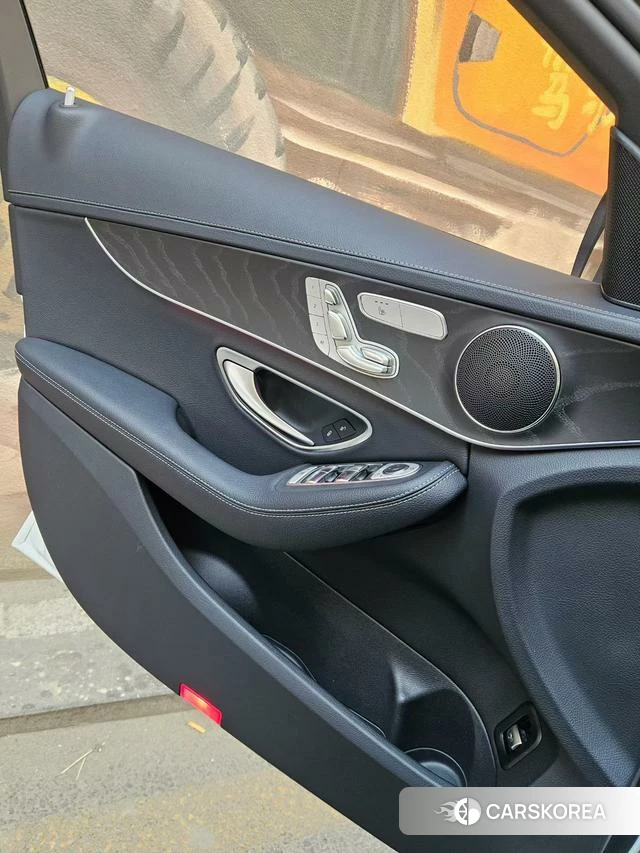 Mercedes-Benz Class C 2021 Белый из Китая, фото 5