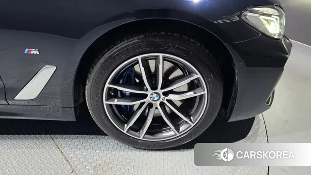 BMW 5 Series (G30) id 3614988 из Кореи 15