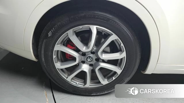 Maserati Levante id 4562713 из Кореи 15