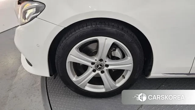 Mercedes-Benz E-Class W213 id 3413365 из Кореи 15