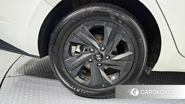 Hyundai Avante (CN7) id 4281410 из Кореи 30