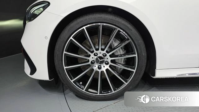 Mercedes-Benz E-Class W214 id 4607258 из Кореи 15