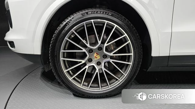 Porsche Cayenne (PO536) id 4619966 из Кореи 31