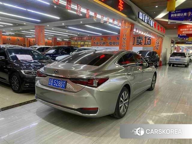 Lexus ES 2021 Шампань из Китая, фото 5