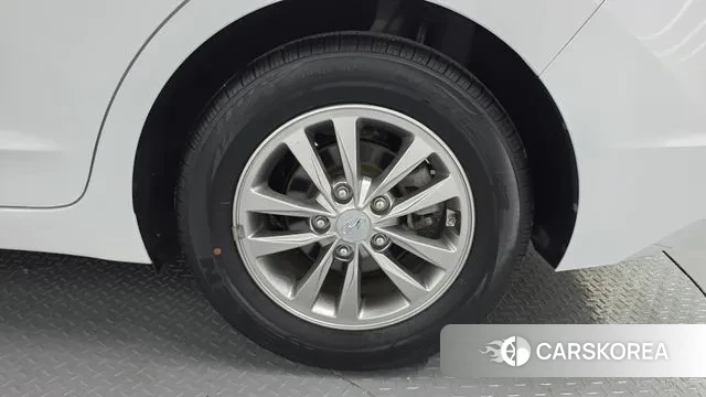 Hyundai The New Avante AD id 3428994 из Кореи 15