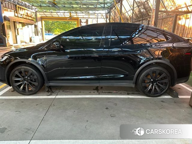 Tesla Model X 2023 Черный из Кореи, фото 6