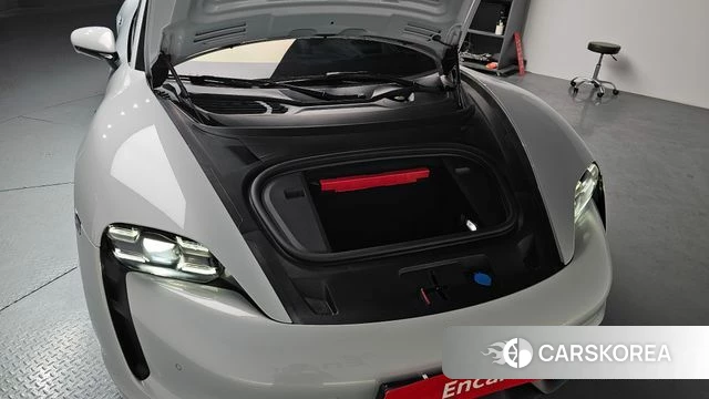 Porsche Taycan id 3934574 из Кореи 15