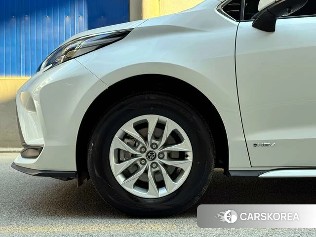 Toyota Grevia id 4314604 из Китая 11