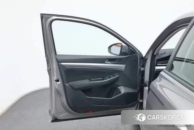 Volkswagen Bora id 4210717 из Китая 19