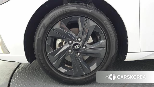 Hyundai Avante (CN7) id 4541156 из Кореи 15