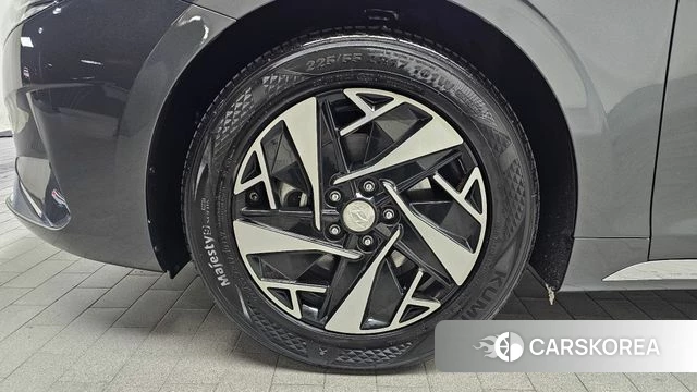 Hyundai The New Grandeur IG Hybrid id 4187412 из Кореи 25