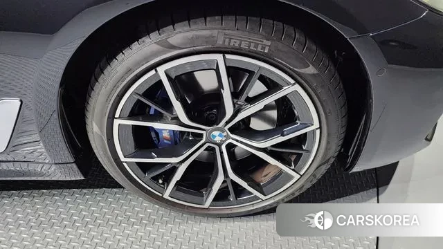 BMW 5 Series (G30) id 2905317 из Кореи 15