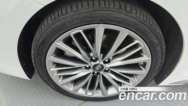 Hyundai Grandeur IG id 2917779 из Кореи 15
