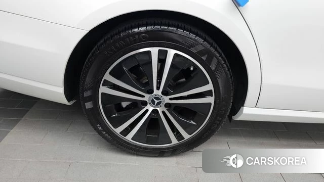 Mercedes-Benz E-Class W213 id 4519747 из Кореи 28