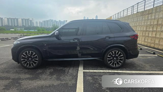 BMW X5 (G05) 2025 Черный из Кореи, фото 6
