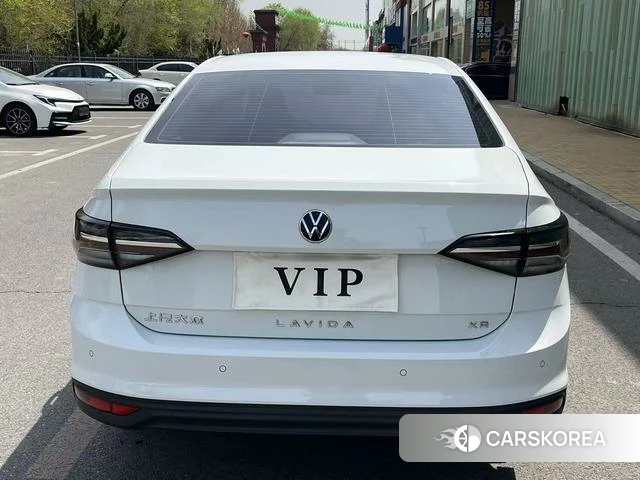 Volkswagen Lavida 2025 Белый из Китая, фото 5