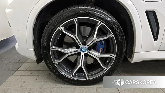 BMW X5 (G05) id 3752657 из Кореи 15