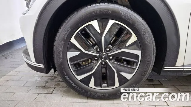 Kia EV6 id 2842530 из Кореи 15