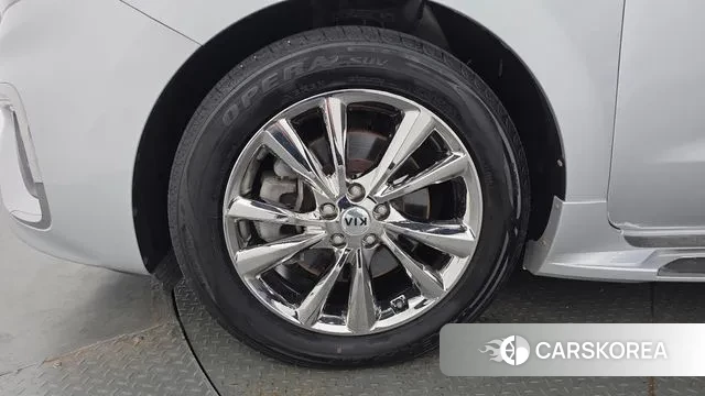 Kia The New Carnival id 3203731 из Кореи 15