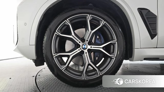 BMW X5 (G05) id 4590691 из Кореи 31
