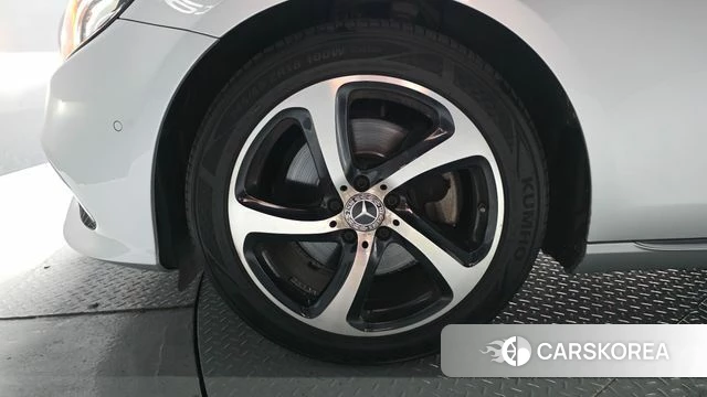 Mercedes-Benz E-Class W213 id 4727565 из Кореи 34