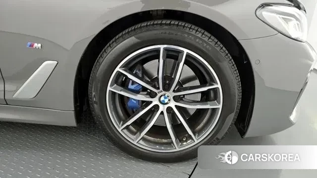 BMW 5 Series (G30) id 3459205 из Кореи 15