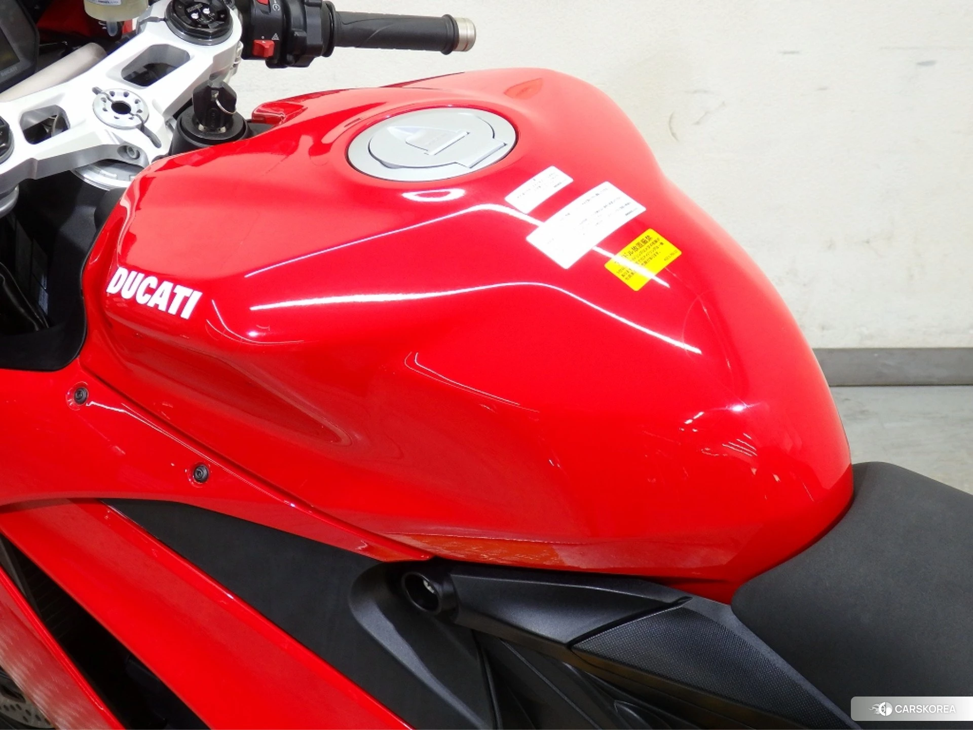 Ducati PANIGALE V2 id 3952001 из Японии 26