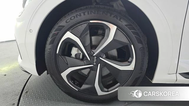 Kia EV6 id 3819354 из Кореи 15