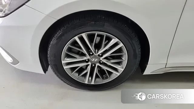 Hyundai Grandeur IG id 3024751 из Кореи 13