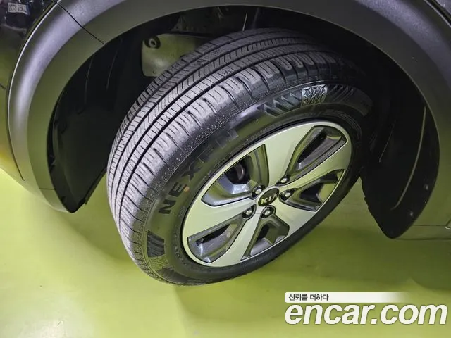Kia Niro id 2492332 из Кореи 11