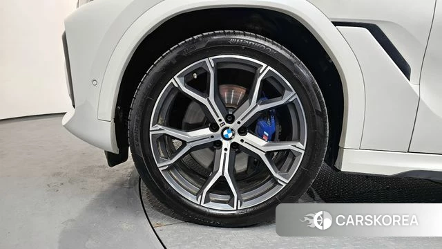 BMW X6 (G06) id 3904535 из Кореи 15