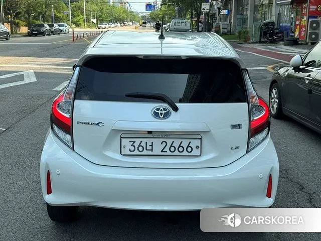 Toyota Prius C id 3000409 из Кореи 15