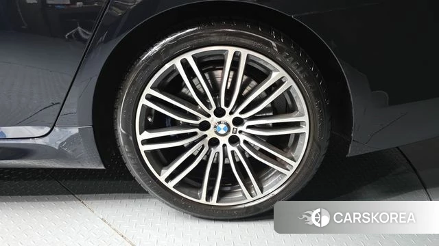 BMW 5 Series (G30) id 4595455 из Кореи 27