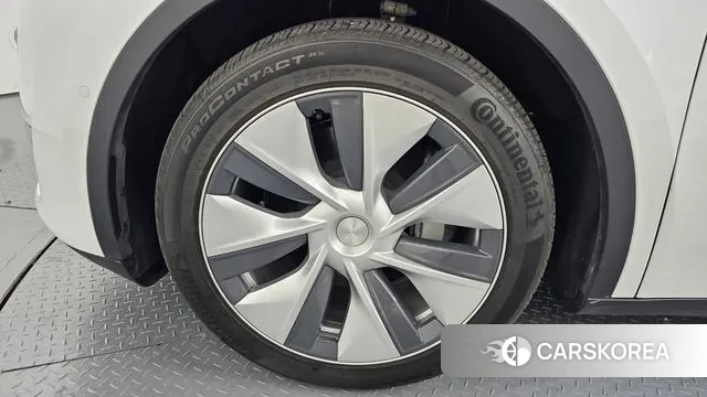 Tesla Model Y id 3759085 из Кореи 15