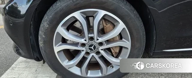 Mercedes-Benz C-Class W205 2018 Черный из Кореи, фото 5