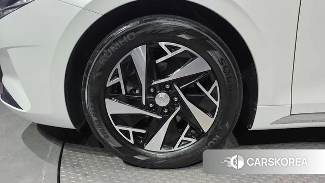 Hyundai The New Grandeur IG Hybrid id 4620052 из Кореи 27