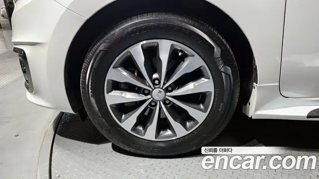 Kia All New Carnival id 2677936 из Кореи 15