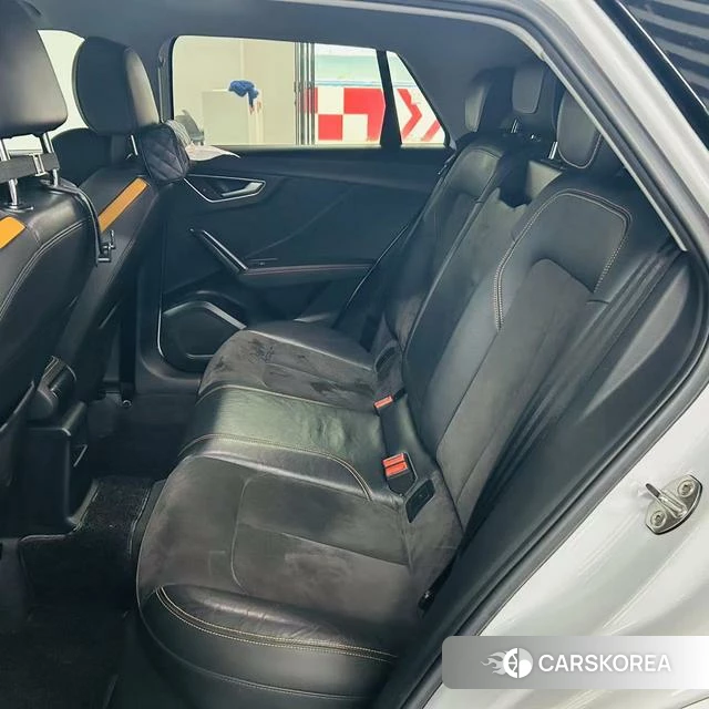 Audi Q2L e-tron 2022 Белый из Китая, фото 5