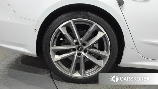 Audi A7 (4K) id 4350377 из Кореи 15