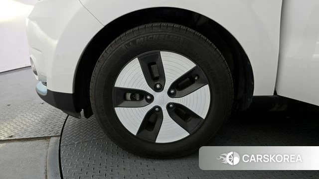 Kia Soul EV id 3912018 из Кореи 15