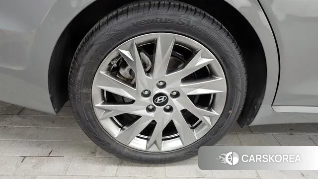 Hyundai The New Grandeur IG Hybrid id 3601178 из Кореи 15