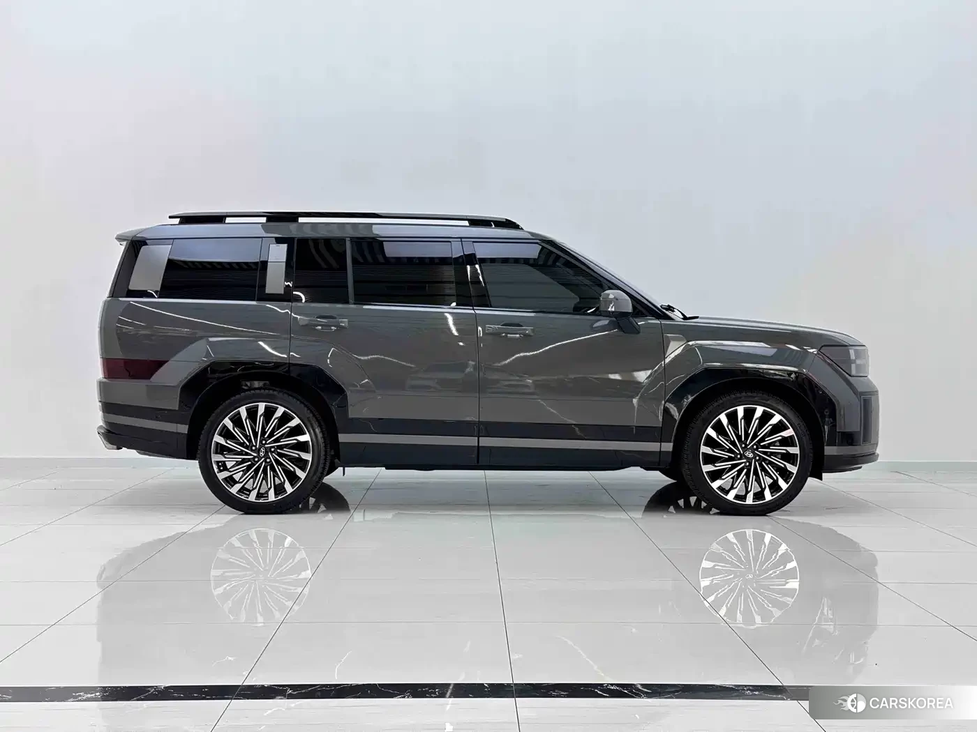 Hyundai Santa Fe 2025 Silver/gray из Китая, фото 5