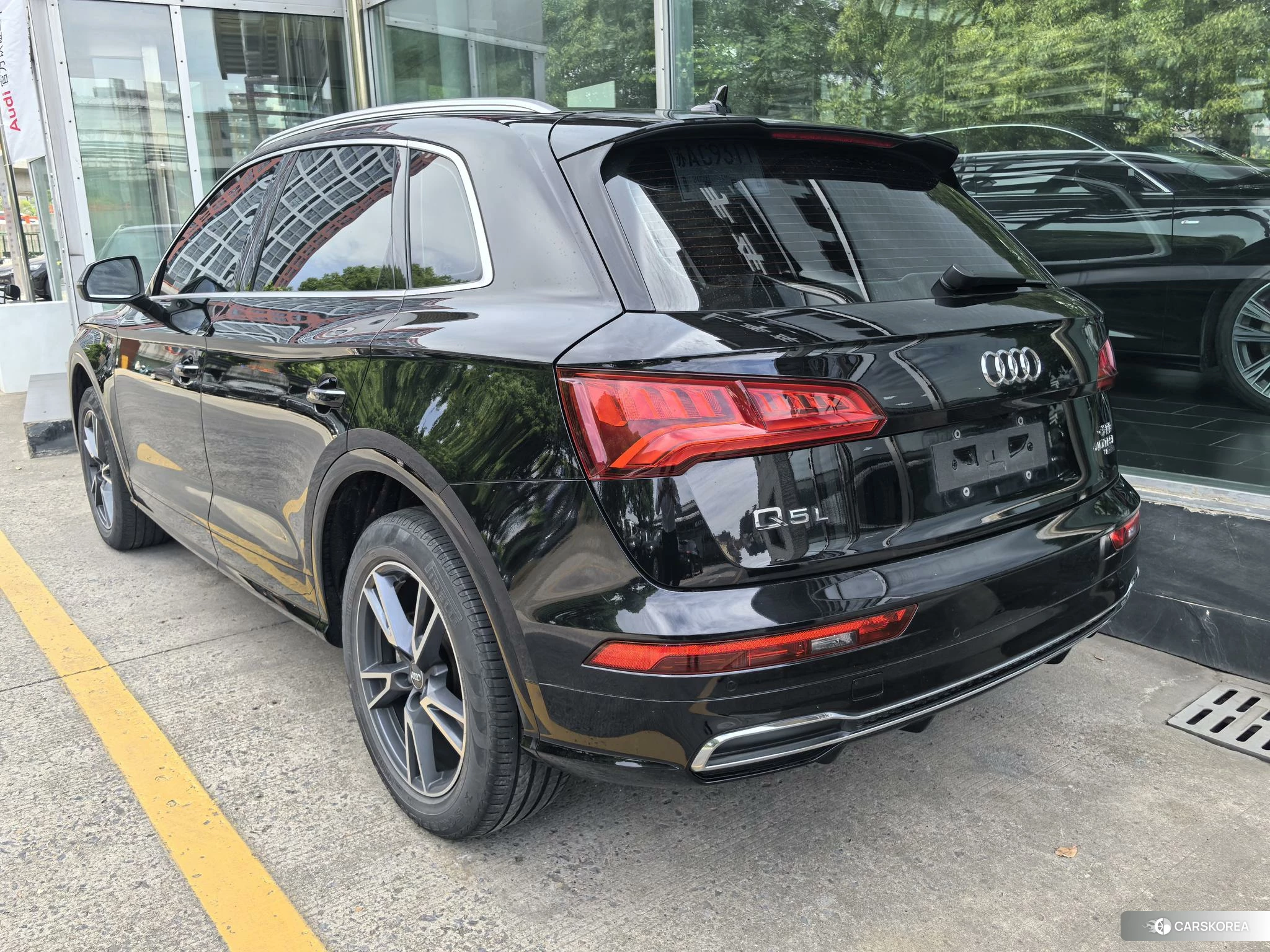 Audi Q5L id 4452956 из Китая 7