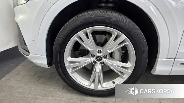 Audi Q8 (4M) id 4554987 из Кореи 28
