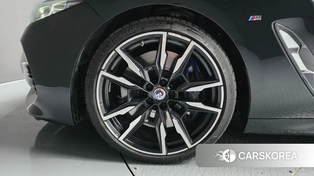 BMW 8 Series (G15) id 4494707 из Кореи 28