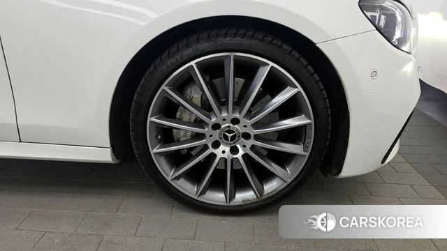 Mercedes-Benz E-Class W213 id 3884229 из Кореи 15