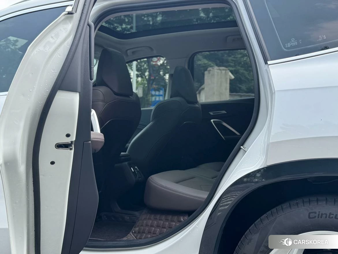 BMW iX1 id 4512364 из Китая 11