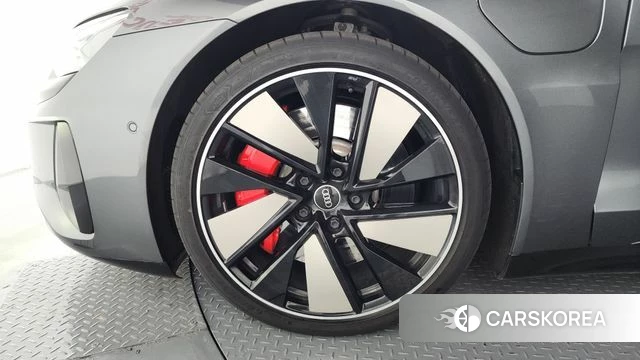 Audi e-Tron GT id 4382285 из Кореи 31